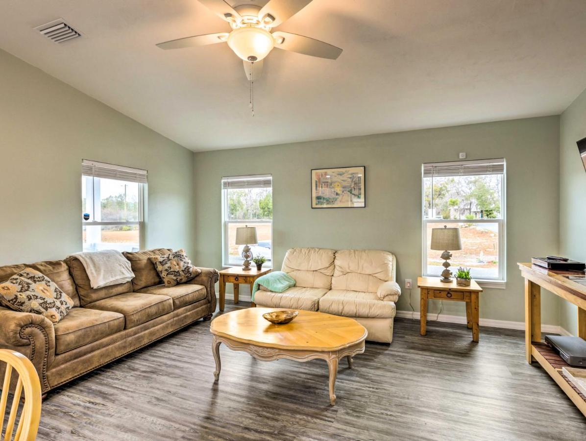 Family-Friendly Home, Walk To Steinhatchee River! Exterior photo